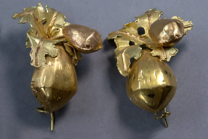 Boucles-d'oreilles-fruits-deux-ors XIXe siècle