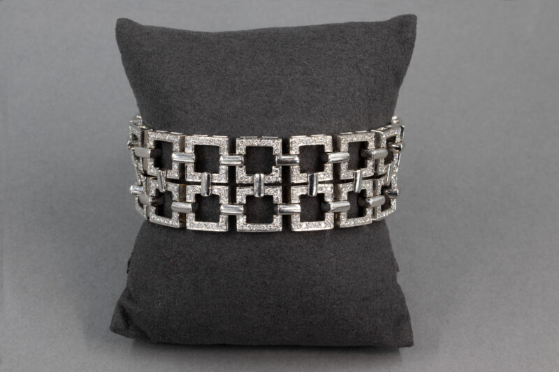 Bracelet-géométrique-diamants sur or blanc