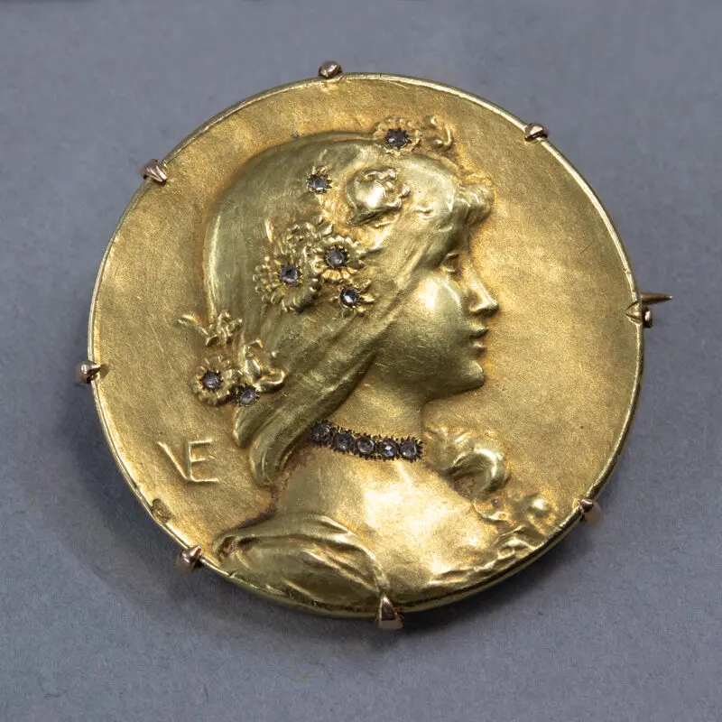 Broche Art Nouveau profil de femme