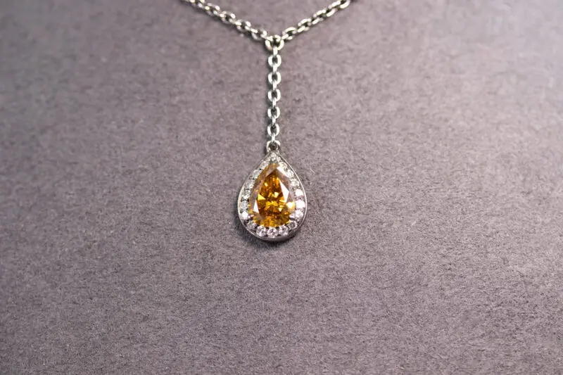 Pendentif-poire-diamant-orange