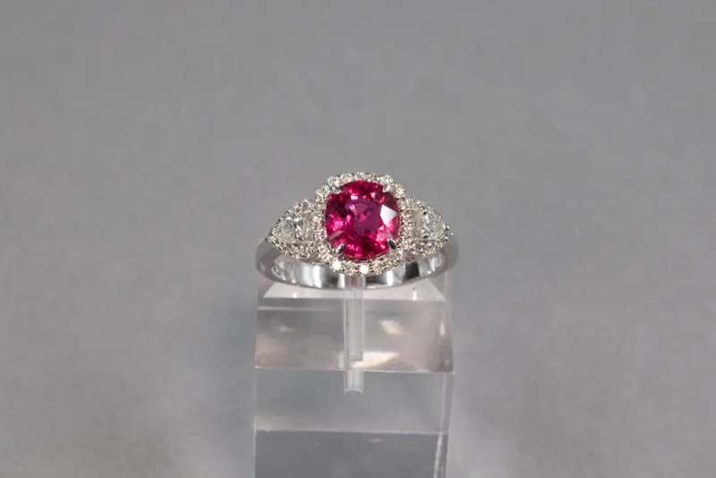 Bague tourmaline rose et diamants