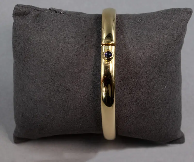 Jonc ouvrant en or section rectangulaire