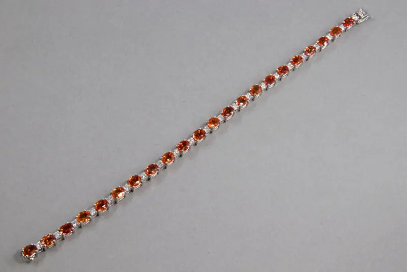 Bracelet souple saphirs oranges