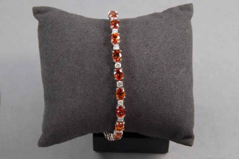 Bracelet souple saphirs oranges