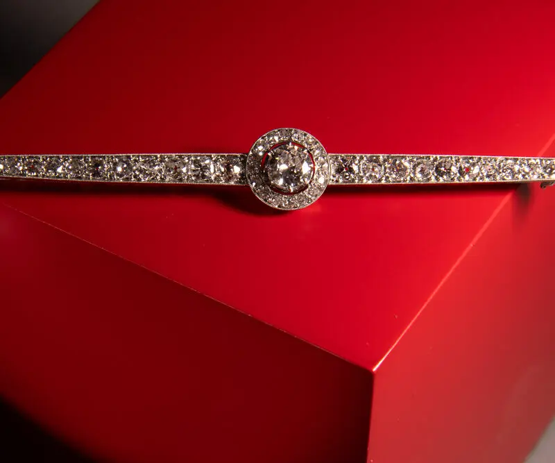 Broche barrette platine et diamants