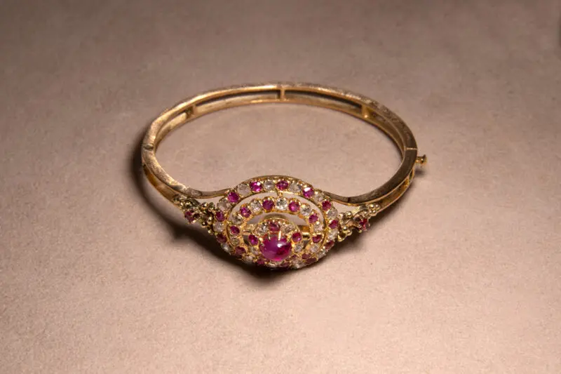 Bracelet rubis et diamants, XIXe siècle