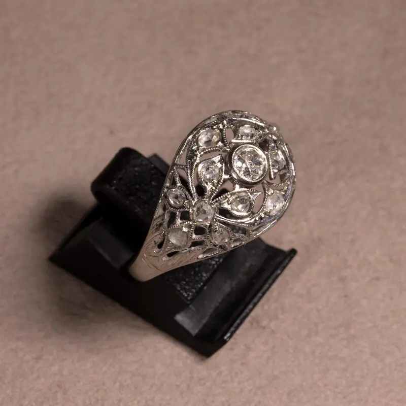 Bague dôme diamants, 1900