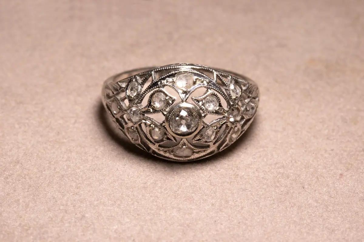 Bague dôme diamants, 1900