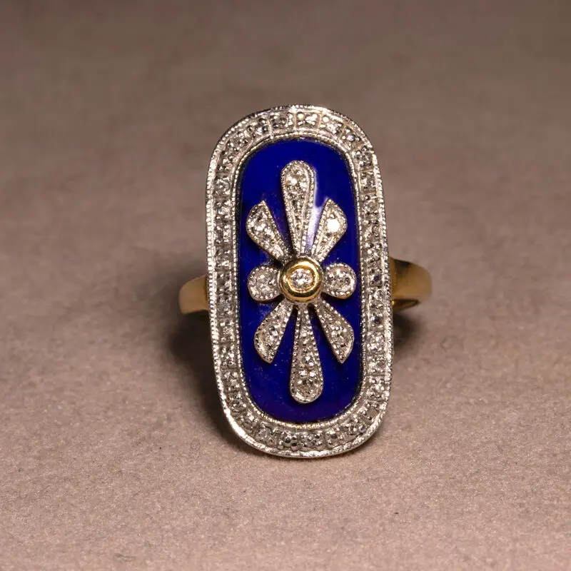 Bague émail bleu et diamants