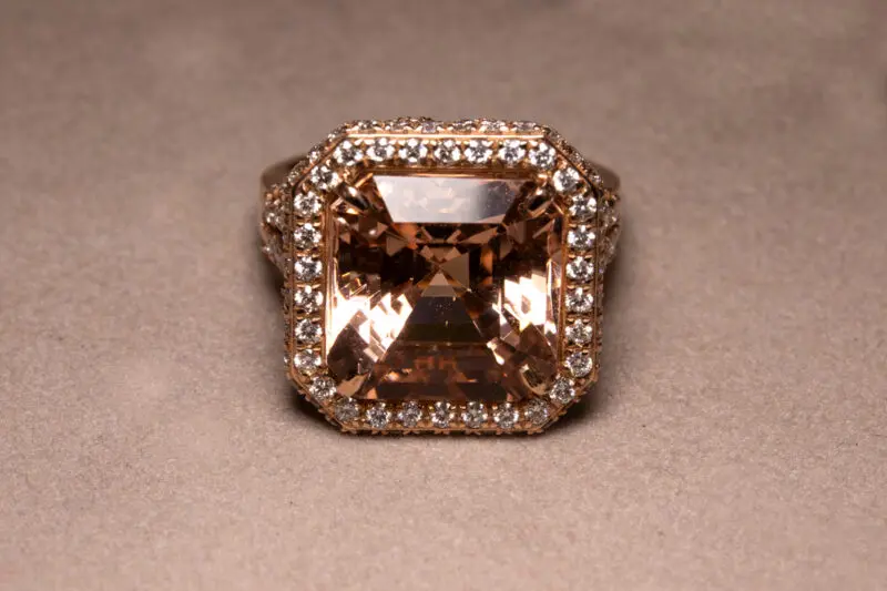 Bague morganite et diamants