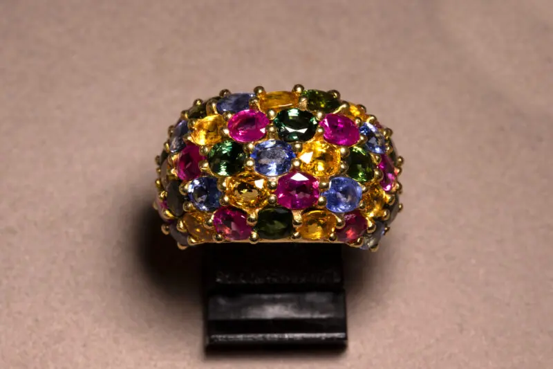 Bague tutti-frutti saphirs de couleurs