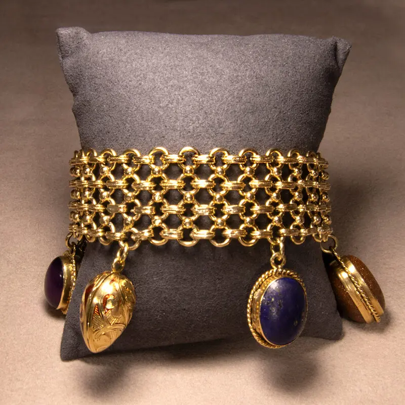 Bracelet ancien breloques