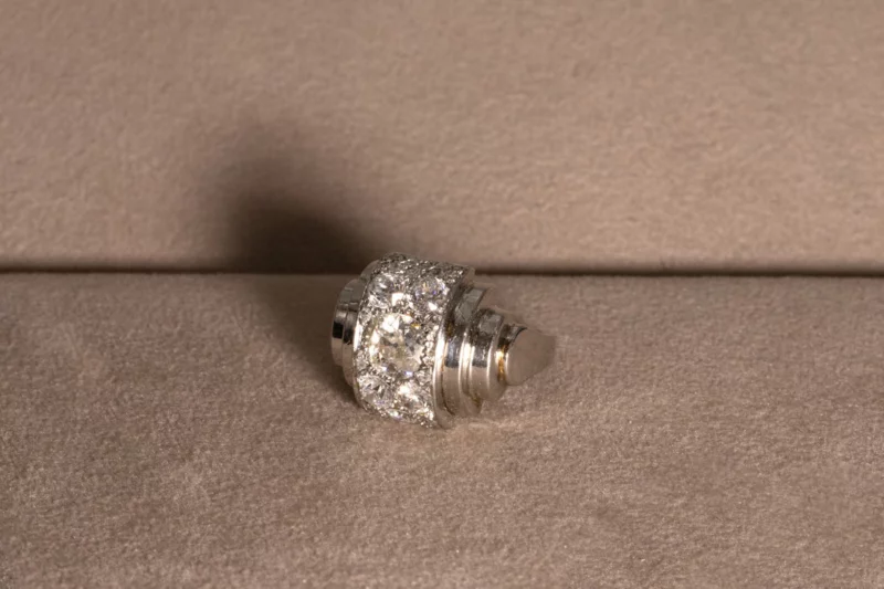 Bague à gradins art déco