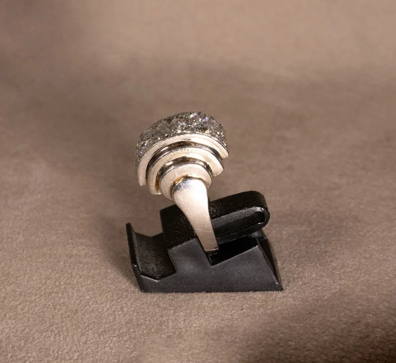 Bague à gradins Art déco