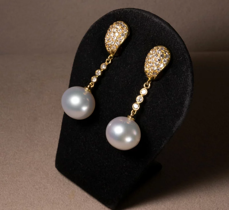 Pendants d'oreilles perles et diamants