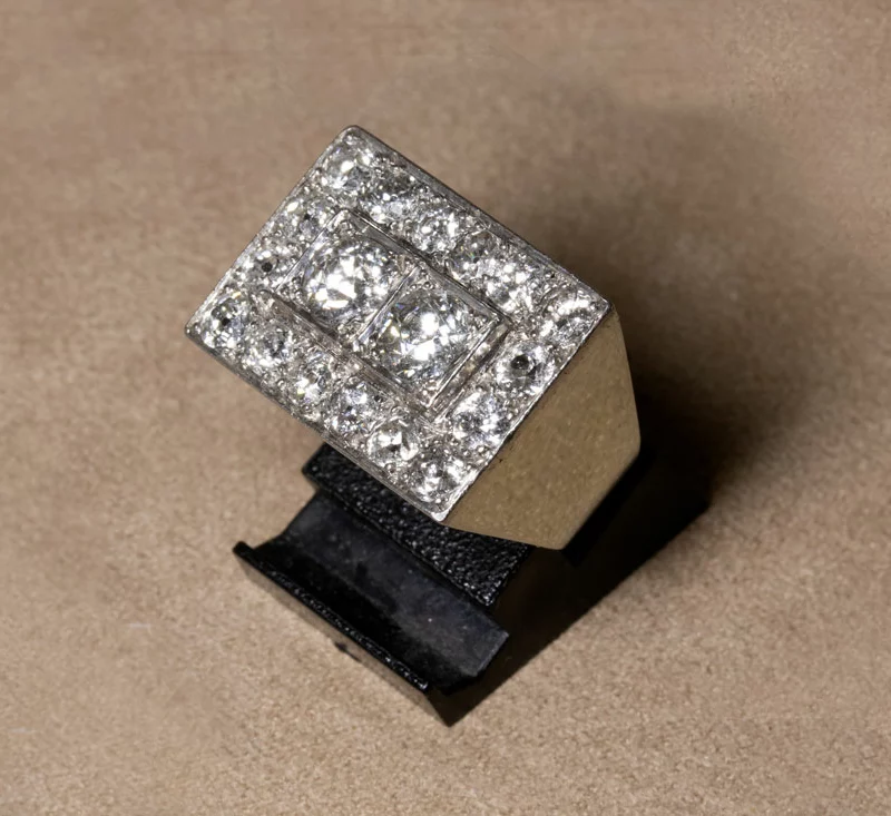 Bague tank platine et diamants