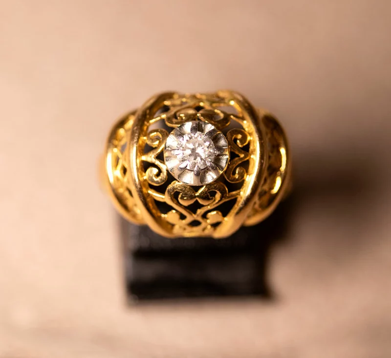 Bague 1950 ajourée diamant central