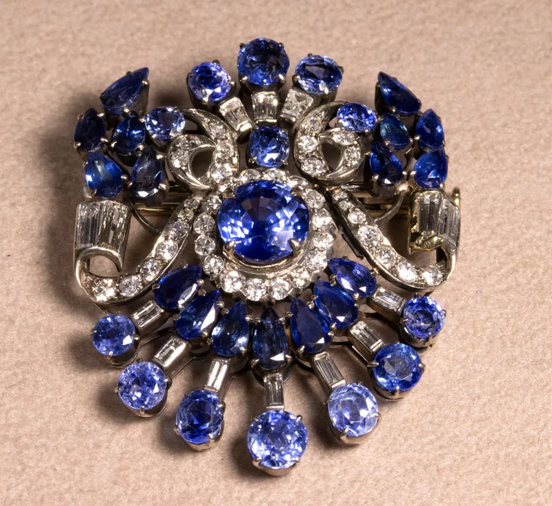 Broche saphirs de Ceylan et diamants