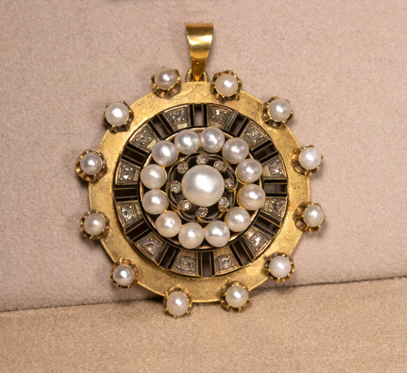 Pendentif perles et émail Napoléon III