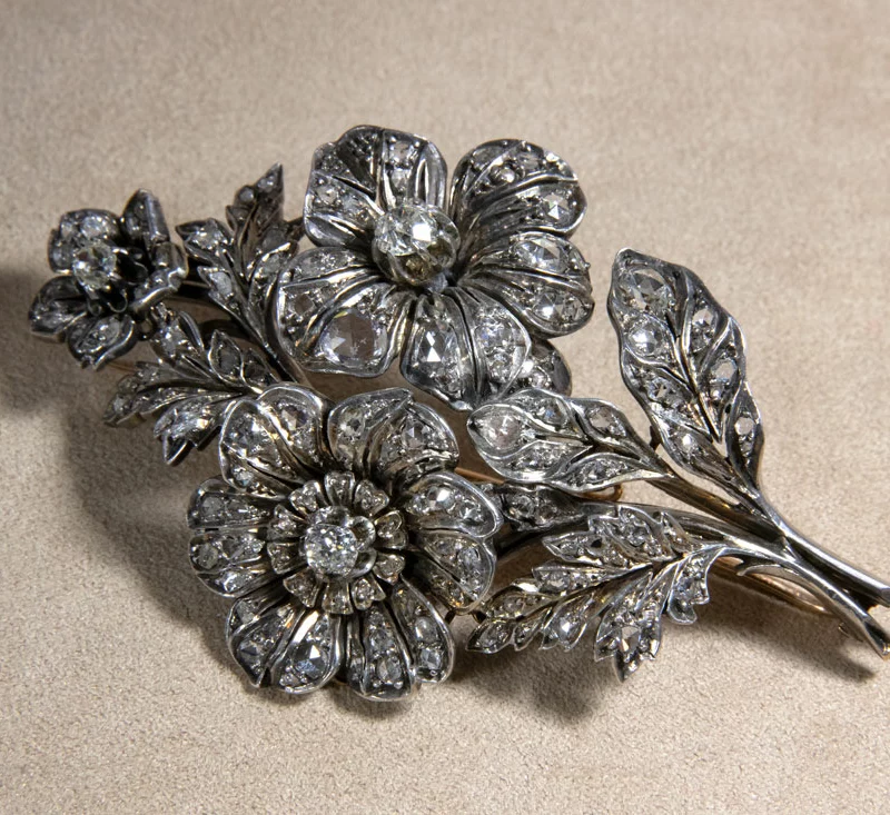 Importante broche Second Empire