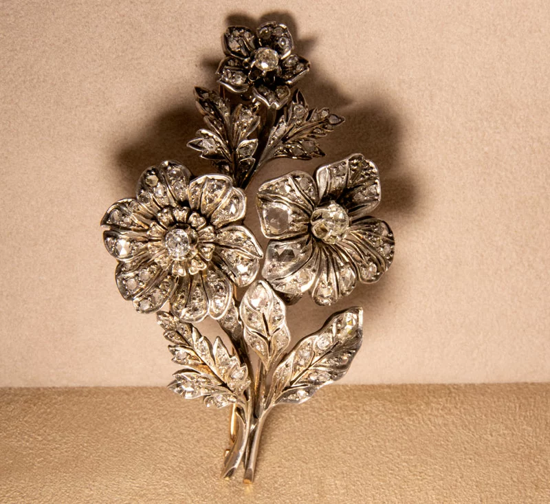 Importante broche Second Empire