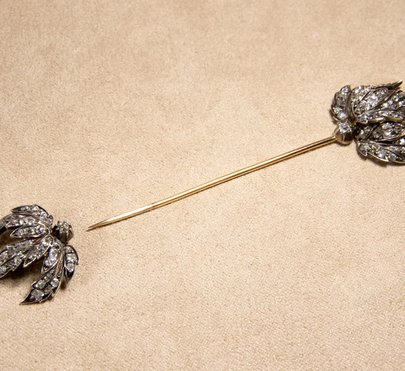 Epingle à jabot ancienne diamants