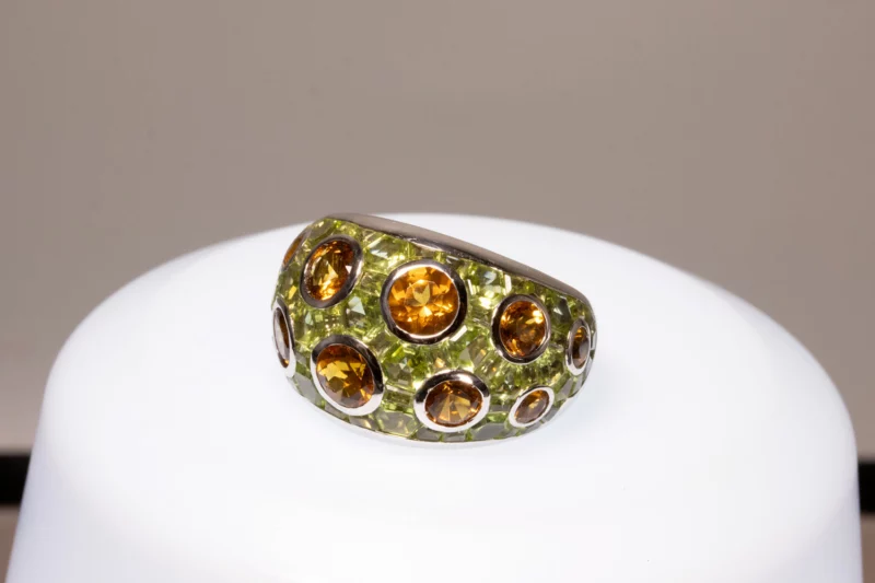 Bague dôme péridots et citrine