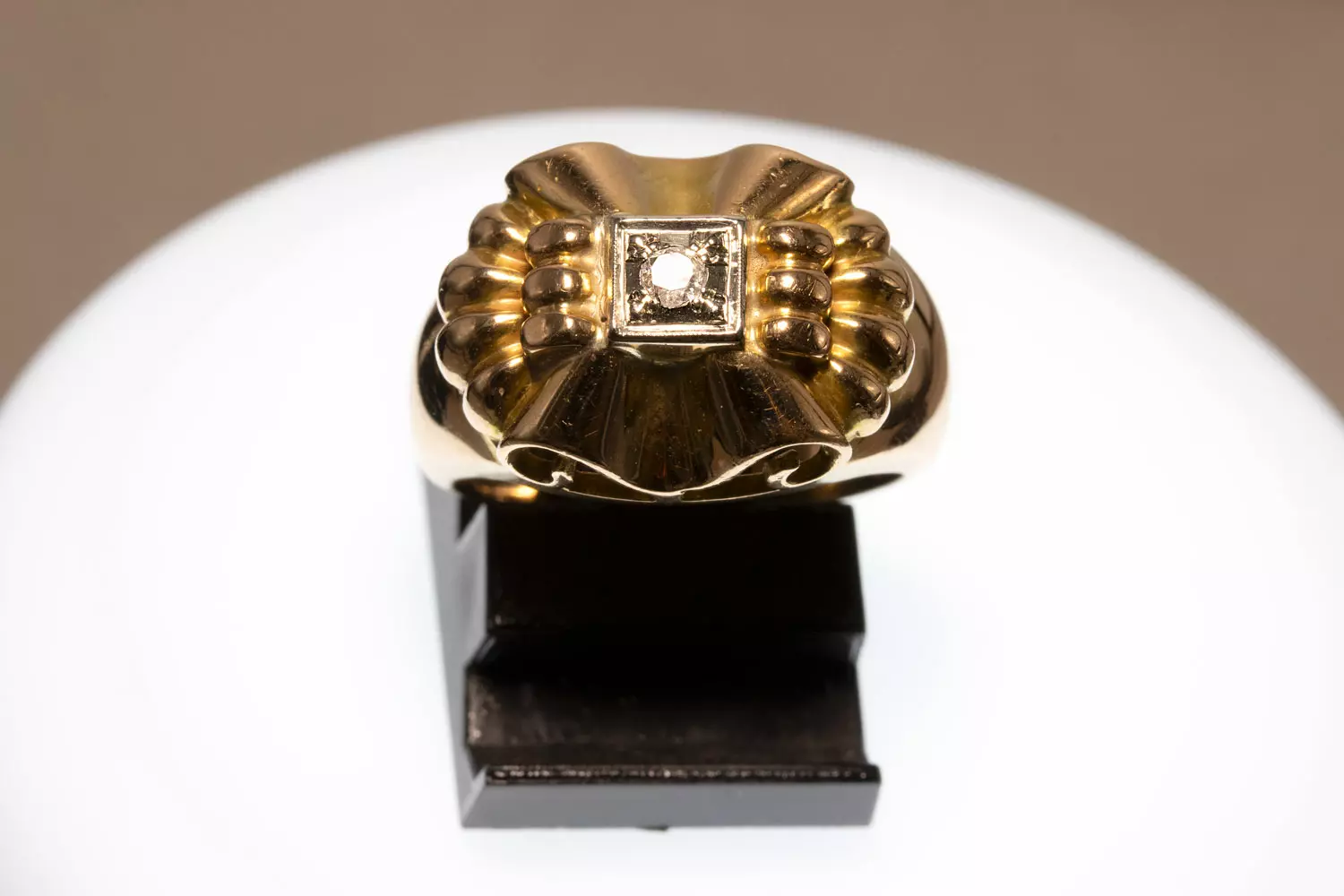 Bague tank 1950 volutes diamant